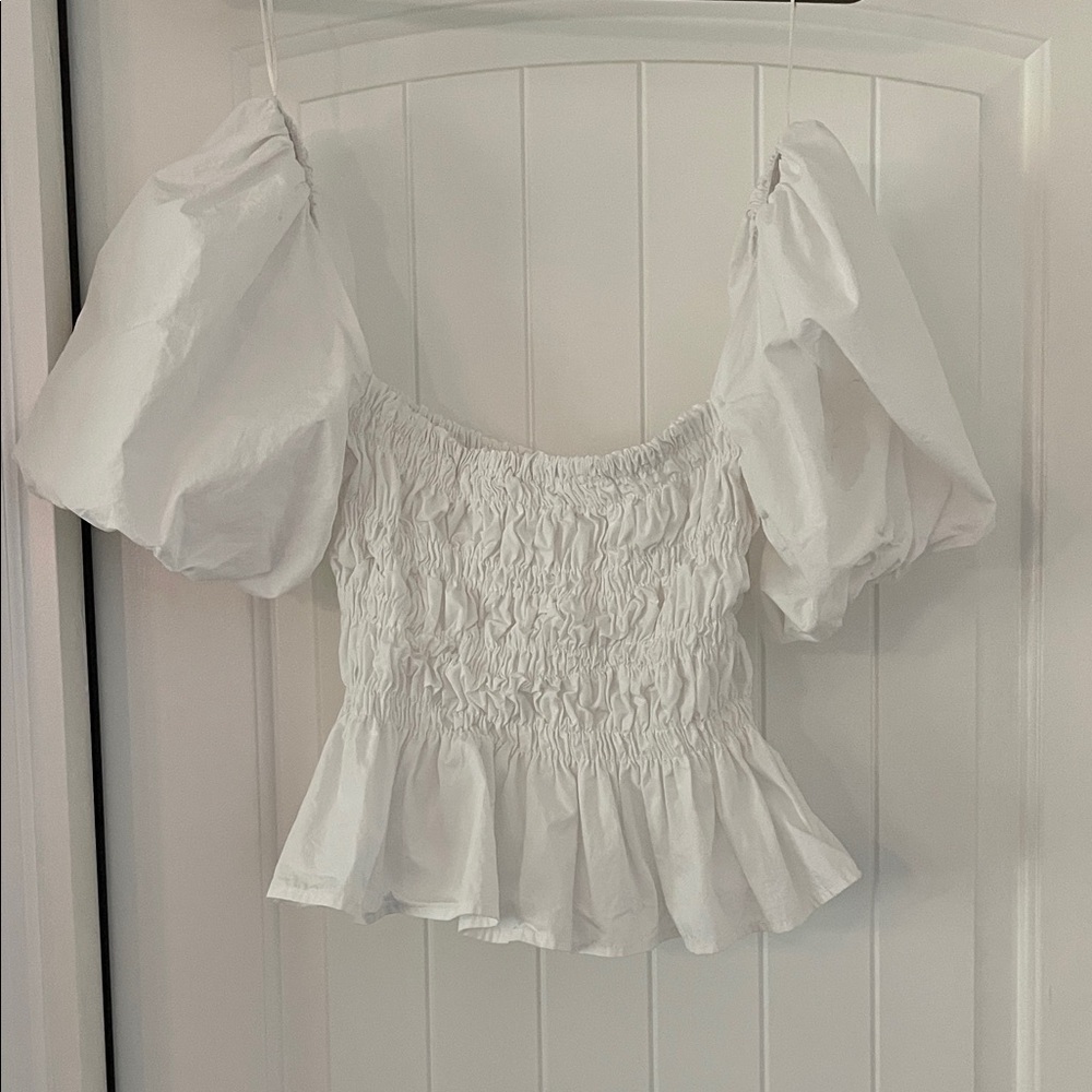 NWOT white puff sleeve top